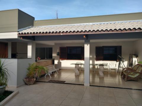 Casa Venda Jardim São Francisco em Jaú